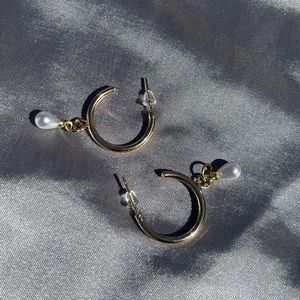 handmade raindrop pearl studded hoop